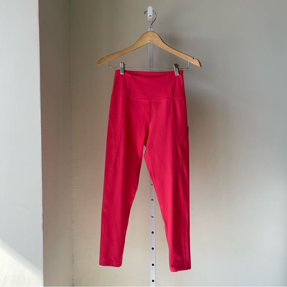 NWT Girlfriend 7/8 High Rise Compressive Leggings in Geranium - Picture 1 of 4